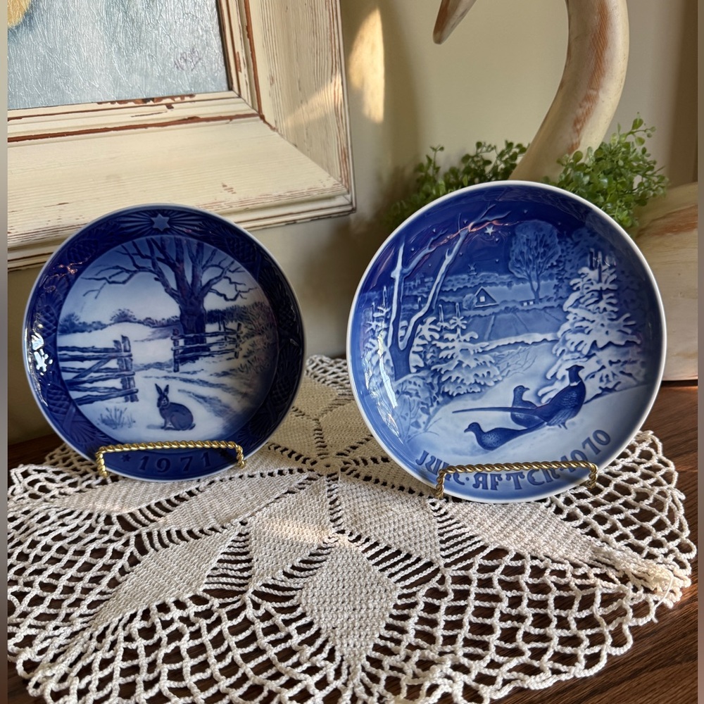 ‘Pheasants in the Snow at Christmas’ & ‘Hare in Winter, 1971’. Copenhagen. G12